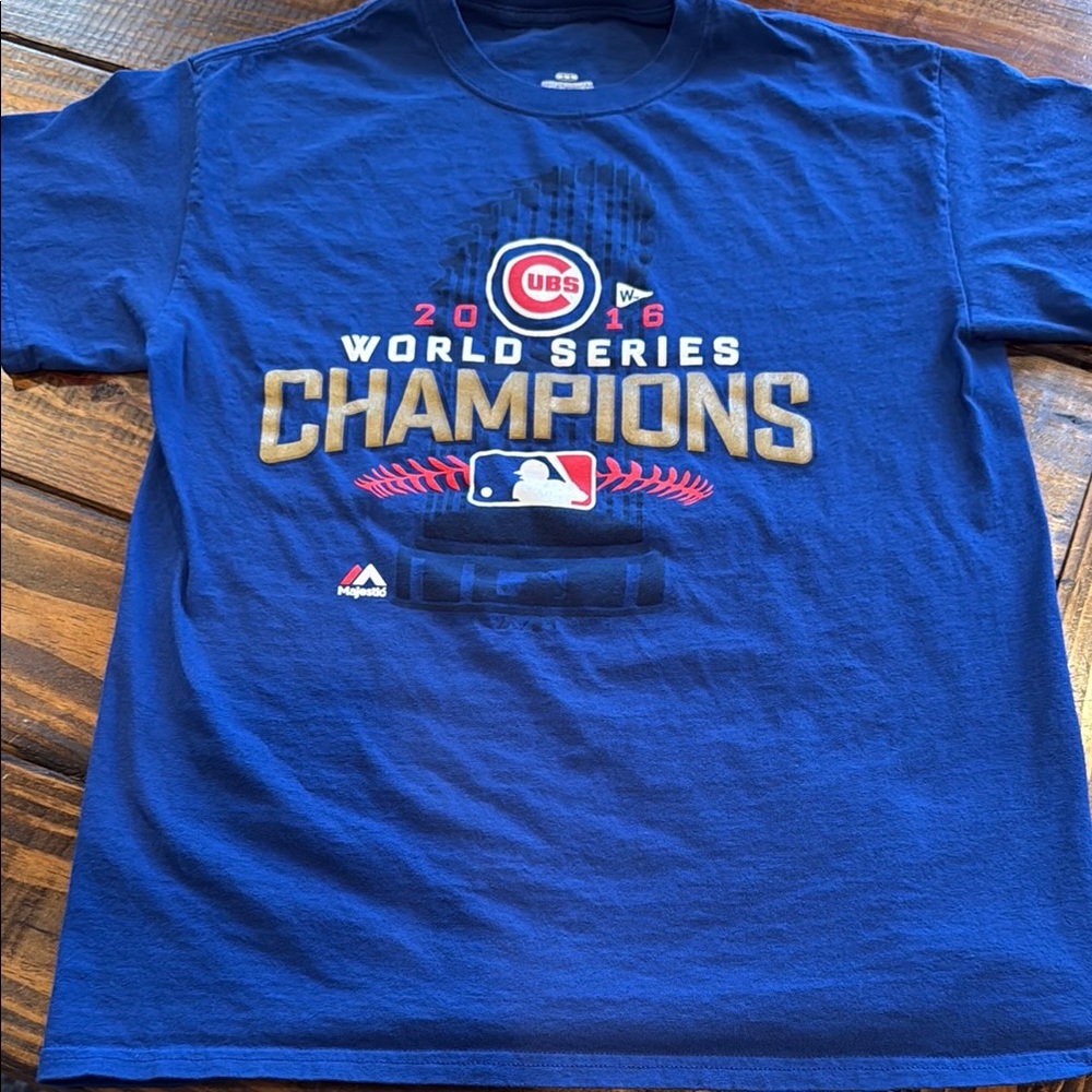 Chicago Cubs 2016 World Series Champions T-Shirt. AM. MLB. Excellent condition